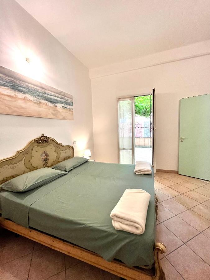 Appartamento Casa Rosa Finale Ligure Esterno foto