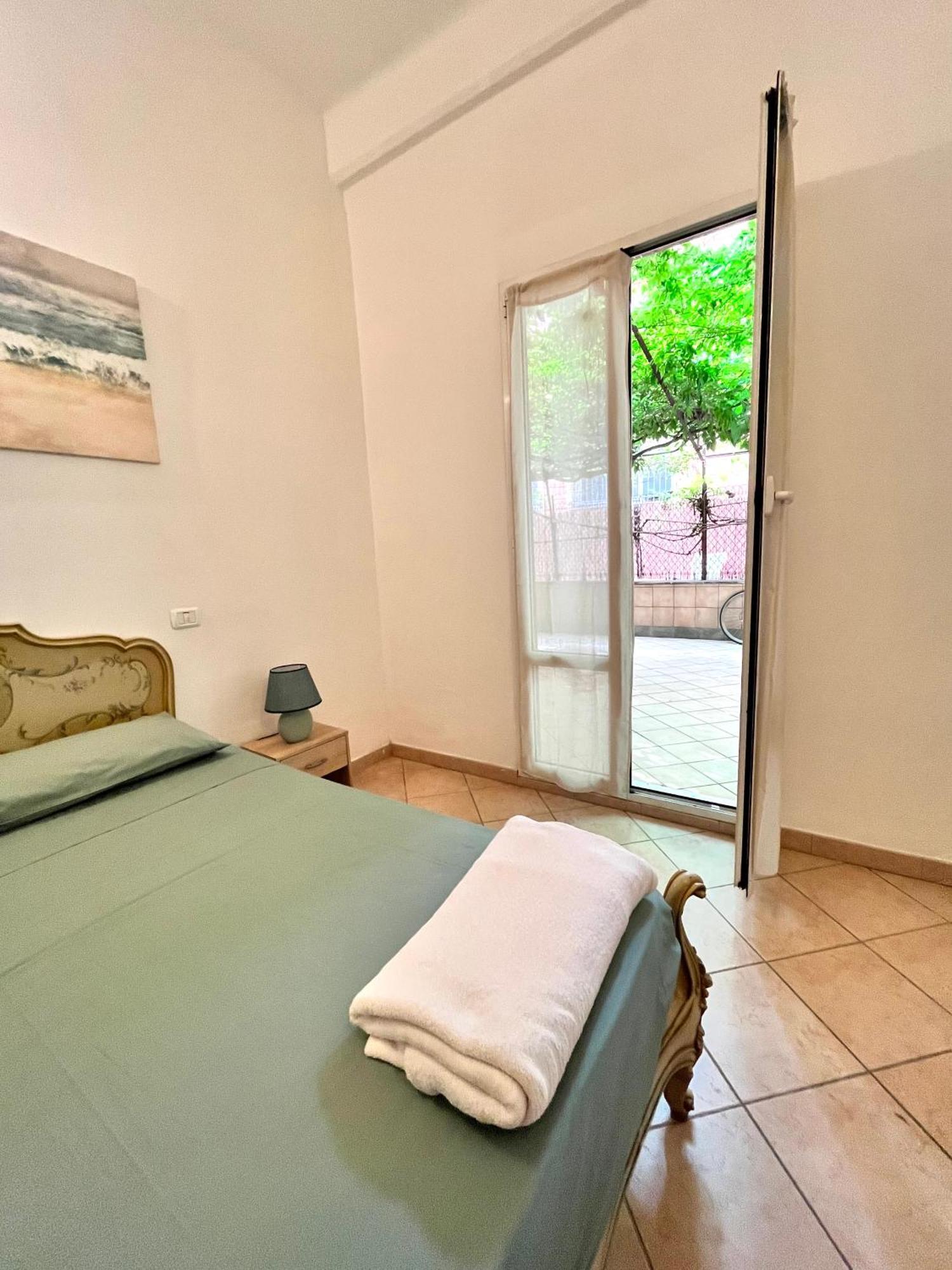 Appartamento Casa Rosa Finale Ligure Esterno foto